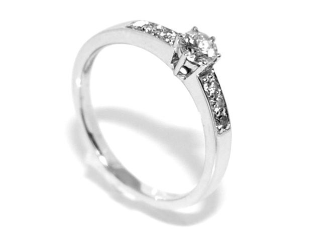 Hovedbilde Superdeal! Diamantring i ...