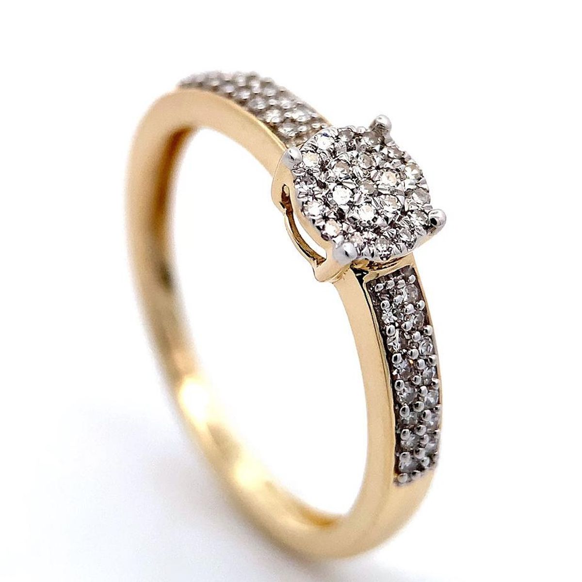 SpesialPris! Diamantring 0.15 carat w.si